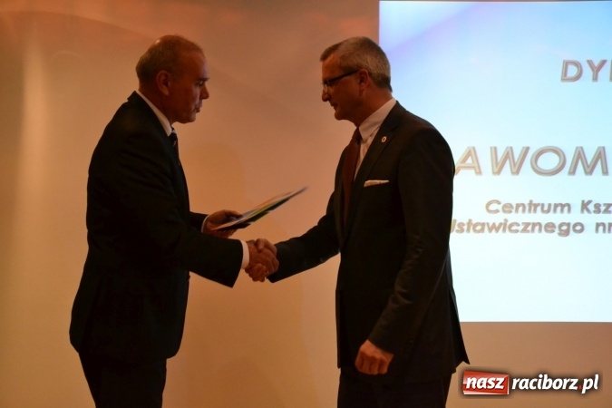 Zdjęcie w galerii na portalu naszraciborz.pl: Powiatowe obchody Dnia Edukacji Narodowej na Zamku Piastowskim wiadomości z regionu