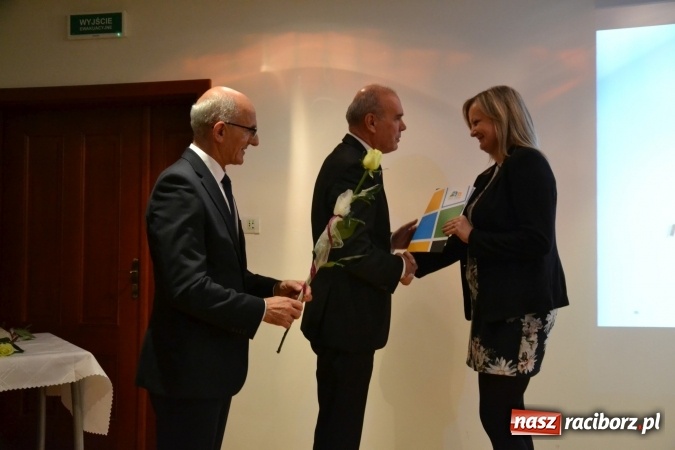 Zdjęcie w galerii na portalu naszraciborz.pl: Powiatowe obchody Dnia Edukacji Narodowej na Zamku Piastowskim wiadomości z regionu