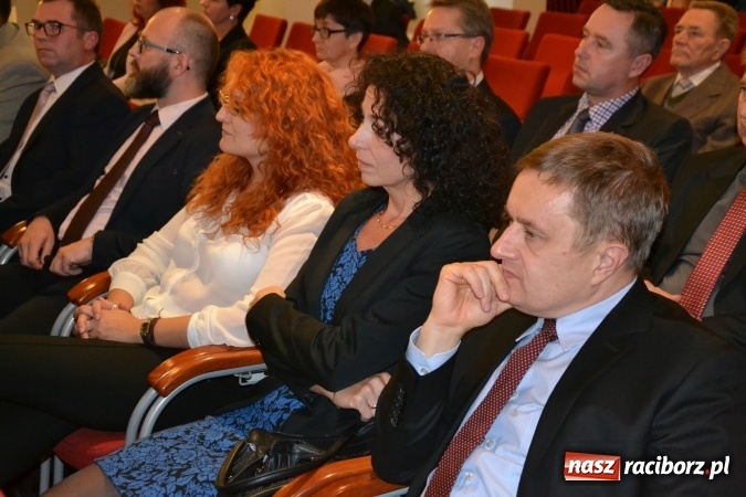 Zdjęcie w galerii na portalu naszraciborz.pl: Powiatowe obchody Dnia Edukacji Narodowej na Zamku Piastowskim wiadomości z regionu