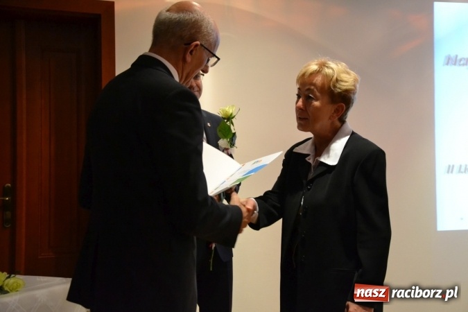 Zdjęcie w galerii na portalu naszraciborz.pl: Powiatowe obchody Dnia Edukacji Narodowej na Zamku Piastowskim wiadomości z regionu