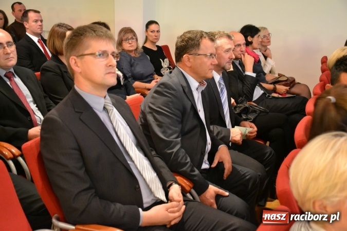 Zdjęcie w galerii na portalu naszraciborz.pl: Powiatowe obchody Dnia Edukacji Narodowej na Zamku Piastowskim wiadomości z regionu