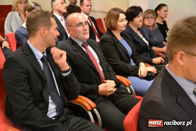 Zdjęcie w galerii na portalu naszraciborz.pl: Powiatowe obchody Dnia Edukacji Narodowej na Zamku Piastowskim wiadomości z regionu