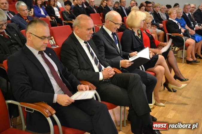 Zdjęcie w galerii na portalu naszraciborz.pl: Powiatowe obchody Dnia Edukacji Narodowej na Zamku Piastowskim wiadomości z regionu