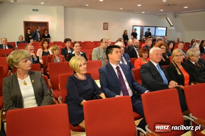 Zdjęcie w galerii na portalu naszraciborz.pl: Powiatowe obchody Dnia Edukacji Narodowej na Zamku Piastowskim wiadomości z regionu