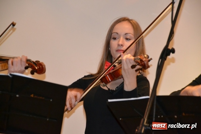 Zdjęcie w galerii na portalu naszraciborz.pl: Powiatowe obchody Dnia Edukacji Narodowej na Zamku Piastowskim wiadomości z regionu