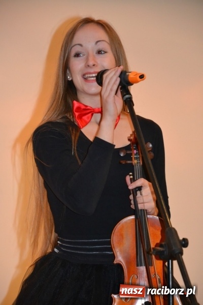 Zdjęcie w galerii na portalu naszraciborz.pl: Powiatowe obchody Dnia Edukacji Narodowej na Zamku Piastowskim wiadomości z regionu