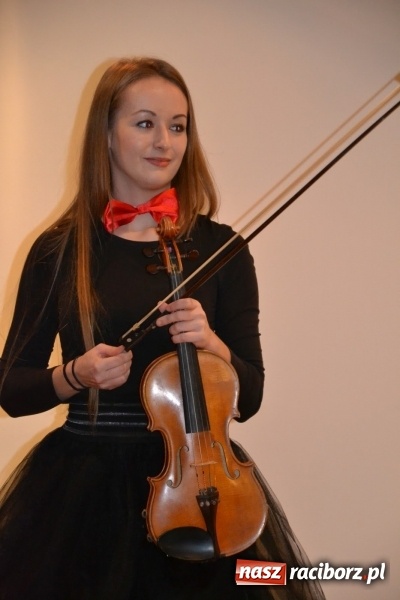 Zdjęcie w galerii na portalu naszraciborz.pl: Powiatowe obchody Dnia Edukacji Narodowej na Zamku Piastowskim wiadomości z regionu