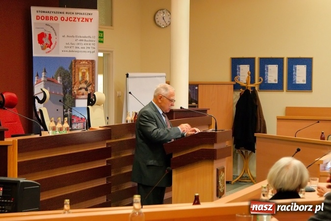 Zdjęcie w galerii na portalu naszraciborz.pl: Nie zamykajmy się w kleszczach strachu, otwórzmy się na świat. Marszałek senior Kornel Morawiecki na jubileuszu Dobra Ojczyzny wiadomości z regionu