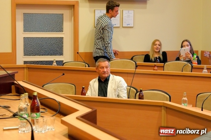 Zdjęcie w galerii na portalu naszraciborz.pl: Nie zamykajmy się w kleszczach strachu, otwórzmy się na świat. Marszałek senior Kornel Morawiecki na jubileuszu Dobra Ojczyzny wiadomości z regionu