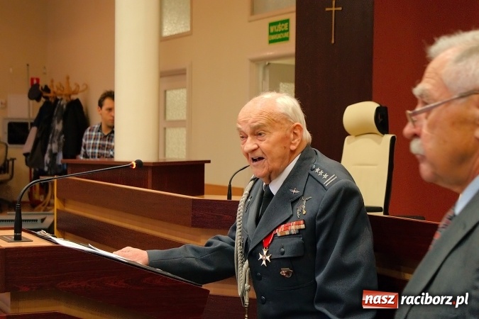 Zdjęcie w galerii na portalu naszraciborz.pl: Nie zamykajmy się w kleszczach strachu, otwórzmy się na świat. Marszałek senior Kornel Morawiecki na jubileuszu Dobra Ojczyzny wiadomości z regionu