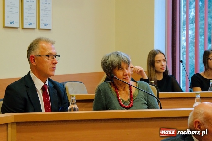 Zdjęcie w galerii na portalu naszraciborz.pl: Nie zamykajmy się w kleszczach strachu, otwórzmy się na świat. Marszałek senior Kornel Morawiecki na jubileuszu Dobra Ojczyzny wiadomości z regionu