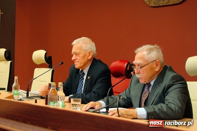 Zdjęcie w galerii na portalu naszraciborz.pl: Nie zamykajmy się w kleszczach strachu, otwórzmy się na świat. Marszałek senior Kornel Morawiecki na jubileuszu Dobra Ojczyzny wiadomości z regionu