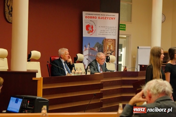 Zdjęcie w galerii na portalu naszraciborz.pl: Nie zamykajmy się w kleszczach strachu, otwórzmy się na świat. Marszałek senior Kornel Morawiecki na jubileuszu Dobra Ojczyzny wiadomości z regionu