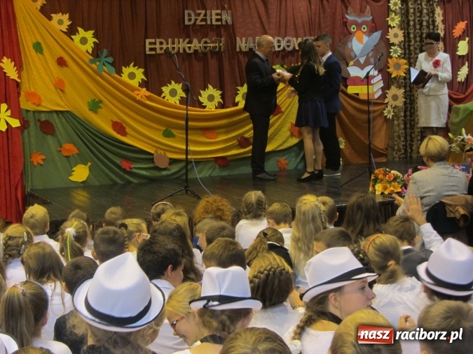 Zdjęcie w galerii na portalu naszraciborz.pl: Święto Edukacji Narodowej w Krzanowicach wiadomości z regionu
