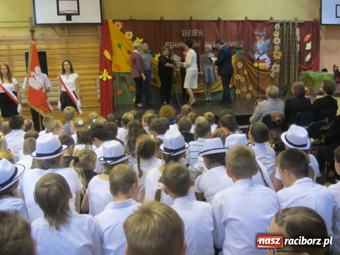 Zdjęcie w galerii na portalu naszraciborz.pl: Święto Edukacji Narodowej w Krzanowicach wiadomości z regionu