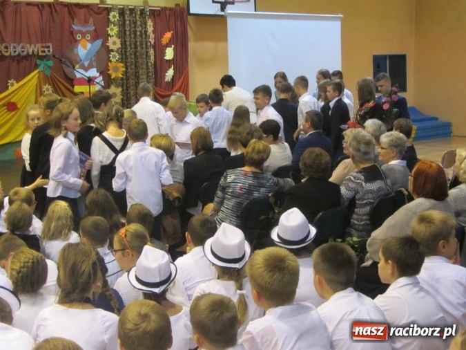 Zdjęcie w galerii na portalu naszraciborz.pl: Święto Edukacji Narodowej w Krzanowicach wiadomości z regionu