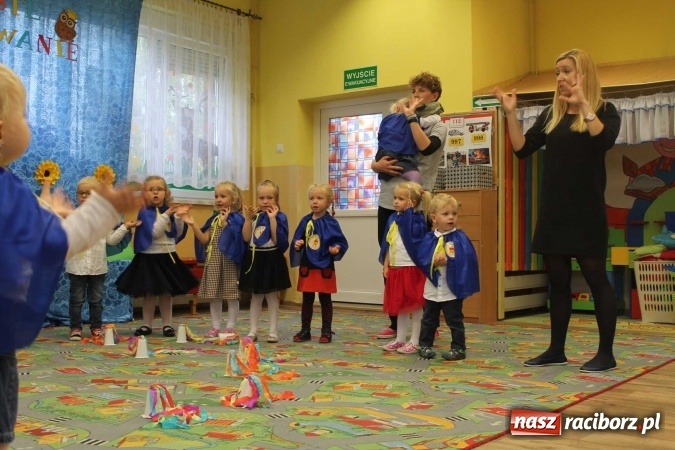 Zdjęcie w galerii na portalu naszraciborz.pl: Uroczyste pasowanie w Przedszkolu im. Kubusia Puchatka w Raciborzu-Sudole wiadomości z regionu