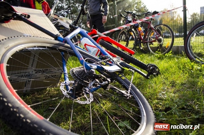 Zdjęcie w galerii na portalu naszraciborz.pl: W Kuźni Raciborskiej ruszył Silesia Race 2016  wiadomości z regionu