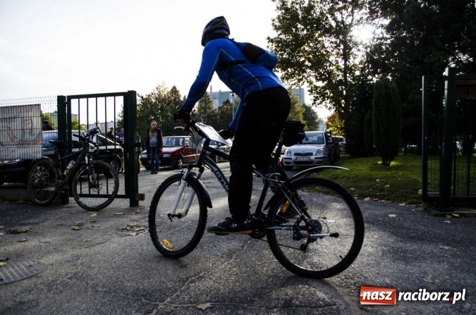 Zdjęcie w galerii na portalu naszraciborz.pl: W Kuźni Raciborskiej ruszył Silesia Race 2016  wiadomości z regionu