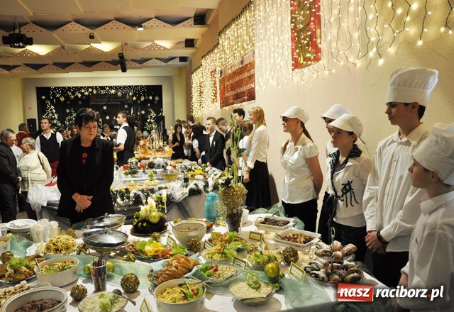 Zdjęcie w galerii na portalu naszraciborz.pl: Wielki festiwal SMAKOŁYKÓW wiadomości z regionu