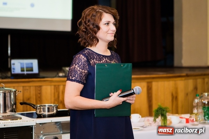 Zdjęcie w galerii na portalu naszraciborz.pl: Druga edycja warsztat&oacute;w kulinarnych w DK Krzanowice wiadomości z regionu