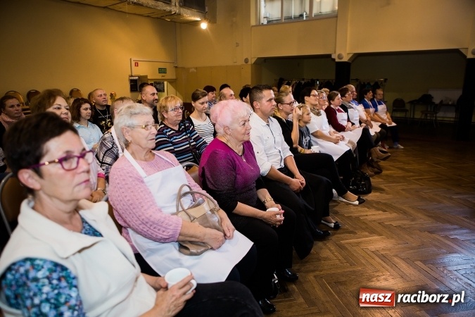 Zdjęcie w galerii na portalu naszraciborz.pl: Druga edycja warsztat&oacute;w kulinarnych w DK Krzanowice wiadomości z regionu