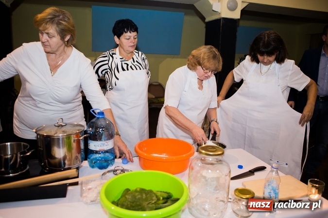 Zdjęcie w galerii na portalu naszraciborz.pl: Druga edycja warsztat&oacute;w kulinarnych w DK Krzanowice wiadomości z regionu
