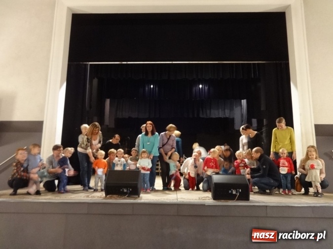 Zdjęcie w galerii na portalu naszraciborz.pl: Piękna jesień u maluchów w RCK wiadomości z regionu