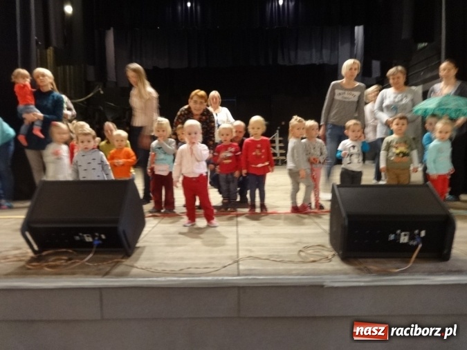Zdjęcie w galerii na portalu naszraciborz.pl: Piękna jesień u maluchów w RCK wiadomości z regionu