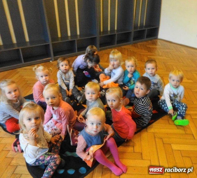 Zdjęcie w galerii na portalu naszraciborz.pl: Piękna jesień u maluchów w RCK wiadomości z regionu