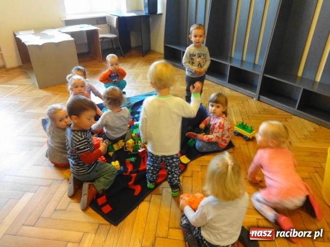 Zdjęcie w galerii na portalu naszraciborz.pl: Piękna jesień u maluchów w RCK wiadomości z regionu