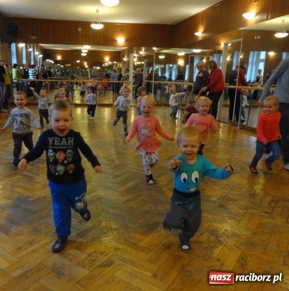 Zdjęcie w galerii na portalu naszraciborz.pl: Piękna jesień u maluchów w RCK wiadomości z regionu