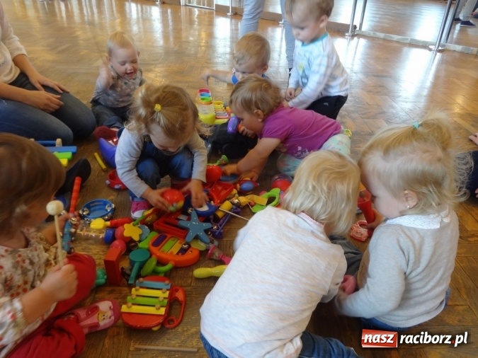 Zdjęcie w galerii na portalu naszraciborz.pl: Piękna jesień u maluchów w RCK wiadomości z regionu