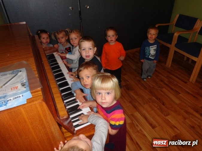 Zdjęcie w galerii na portalu naszraciborz.pl: Piękna jesień u maluchów w RCK wiadomości z regionu