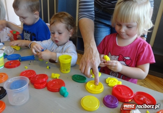 Zdjęcie w galerii na portalu naszraciborz.pl: Piękna jesień u maluchów w RCK wiadomości z regionu
