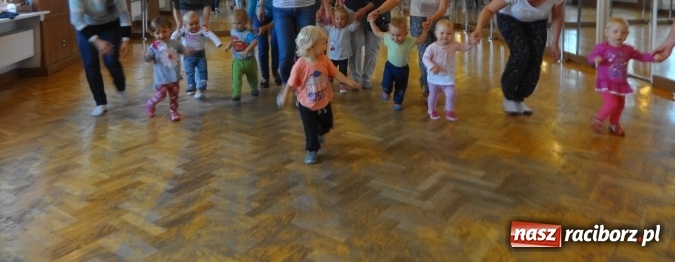 Zdjęcie w galerii na portalu naszraciborz.pl: Piękna jesień u maluchów w RCK wiadomości z regionu