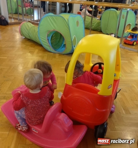 Zdjęcie w galerii na portalu naszraciborz.pl: Piękna jesień u maluchów w RCK wiadomości z regionu