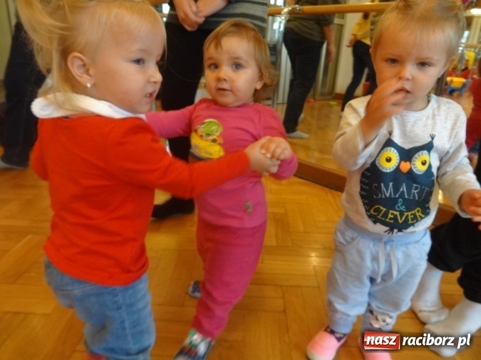 Zdjęcie w galerii na portalu naszraciborz.pl: Piękna jesień u maluchów w RCK wiadomości z regionu