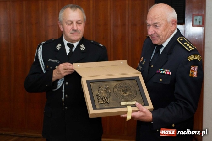 Zdjęcie w galerii na portalu naszraciborz.pl: Zjazd Oddziału Powiatowego Związku Ochotniczych Straży Pożarnych RP wiadomości z regionu