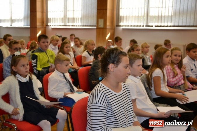 Zdjęcie w galerii na portalu naszraciborz.pl: Najmłodsi studenci gminy Krzyżanowice zainaugurowali rok akademicki  wiadomości z regionu