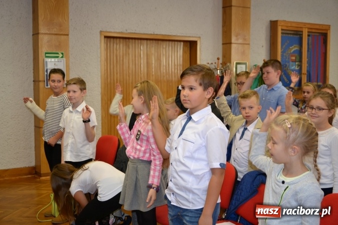 Zdjęcie w galerii na portalu naszraciborz.pl: Najmłodsi studenci gminy Krzyżanowice zainaugurowali rok akademicki  wiadomości z regionu