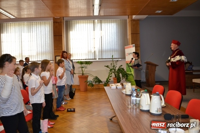 Zdjęcie w galerii na portalu naszraciborz.pl: Najmłodsi studenci gminy Krzyżanowice zainaugurowali rok akademicki  wiadomości z regionu