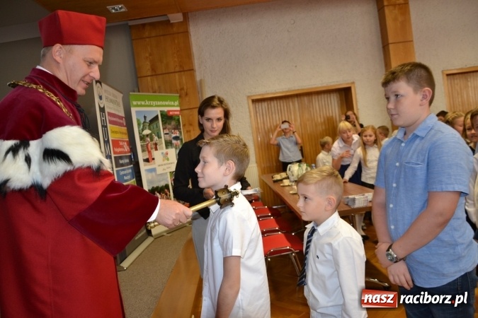 Zdjęcie w galerii na portalu naszraciborz.pl: Najmłodsi studenci gminy Krzyżanowice zainaugurowali rok akademicki  wiadomości z regionu