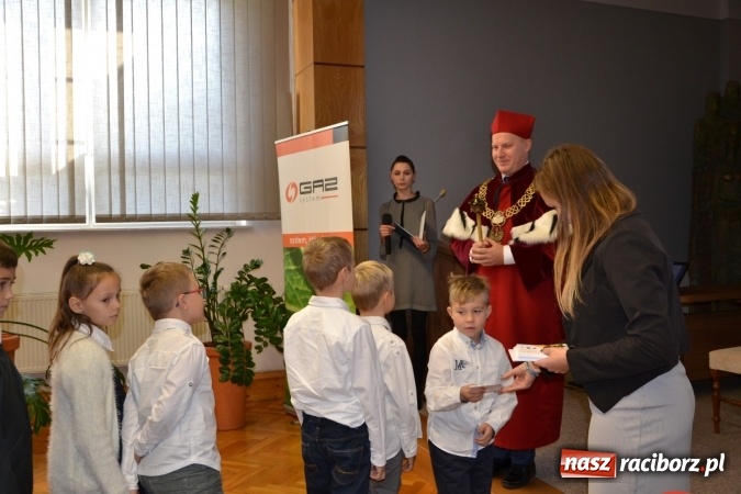 Zdjęcie w galerii na portalu naszraciborz.pl: Najmłodsi studenci gminy Krzyżanowice zainaugurowali rok akademicki  wiadomości z regionu