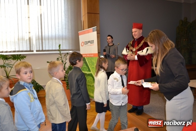 Zdjęcie w galerii na portalu naszraciborz.pl: Najmłodsi studenci gminy Krzyżanowice zainaugurowali rok akademicki  wiadomości z regionu