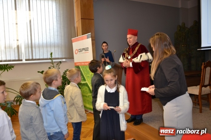 Zdjęcie w galerii na portalu naszraciborz.pl: Najmłodsi studenci gminy Krzyżanowice zainaugurowali rok akademicki  wiadomości z regionu