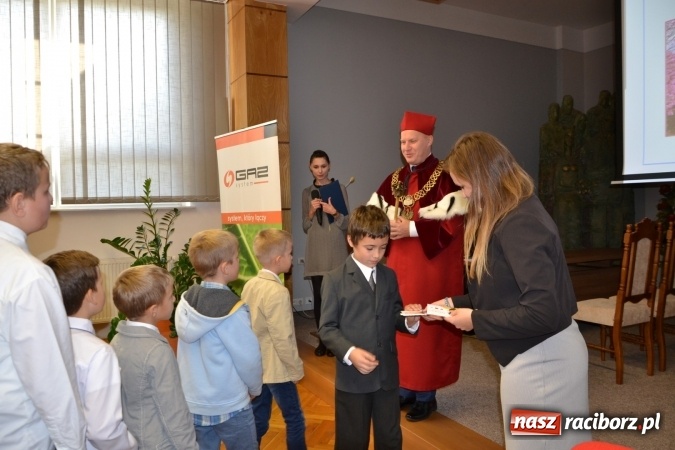 Zdjęcie w galerii na portalu naszraciborz.pl: Najmłodsi studenci gminy Krzyżanowice zainaugurowali rok akademicki  wiadomości z regionu