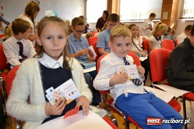 Zdjęcie w galerii na portalu naszraciborz.pl: Najmłodsi studenci gminy Krzyżanowice zainaugurowali rok akademicki  wiadomości z regionu