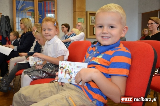 Zdjęcie w galerii na portalu naszraciborz.pl: Najmłodsi studenci gminy Krzyżanowice zainaugurowali rok akademicki  wiadomości z regionu