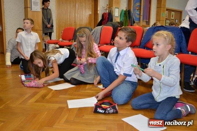 Zdjęcie w galerii na portalu naszraciborz.pl: Najmłodsi studenci gminy Krzyżanowice zainaugurowali rok akademicki  wiadomości z regionu